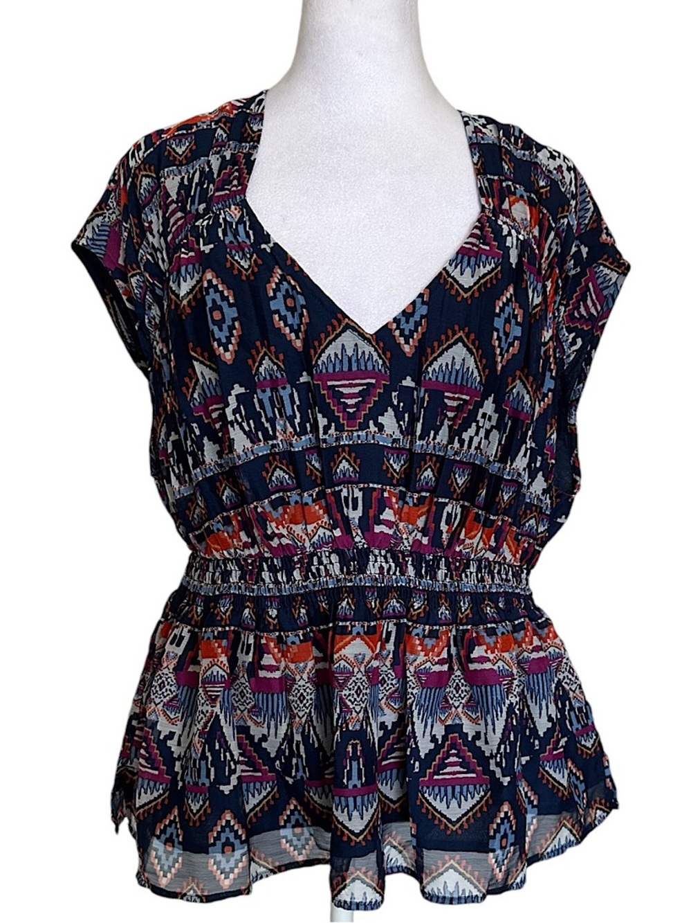 NWT Old Navy Women’s Waist-Defined Top Aztec Print Blue Size XL V-Neck Pullover